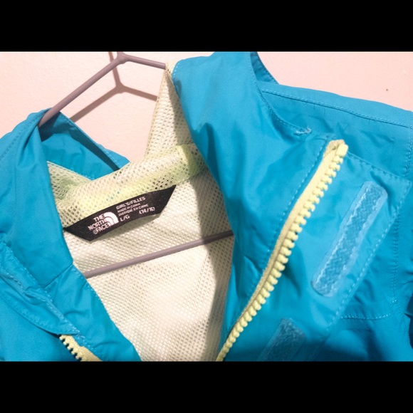 The North Face TWO waterproof jackets! Free shipping! - Picture 7 of 12